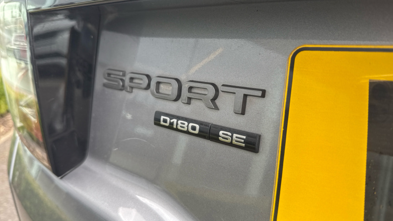 Land Rover Discovery Sport 2.0 D180 R-Dynamic SE 5dr Auto Diesel Station Wagon